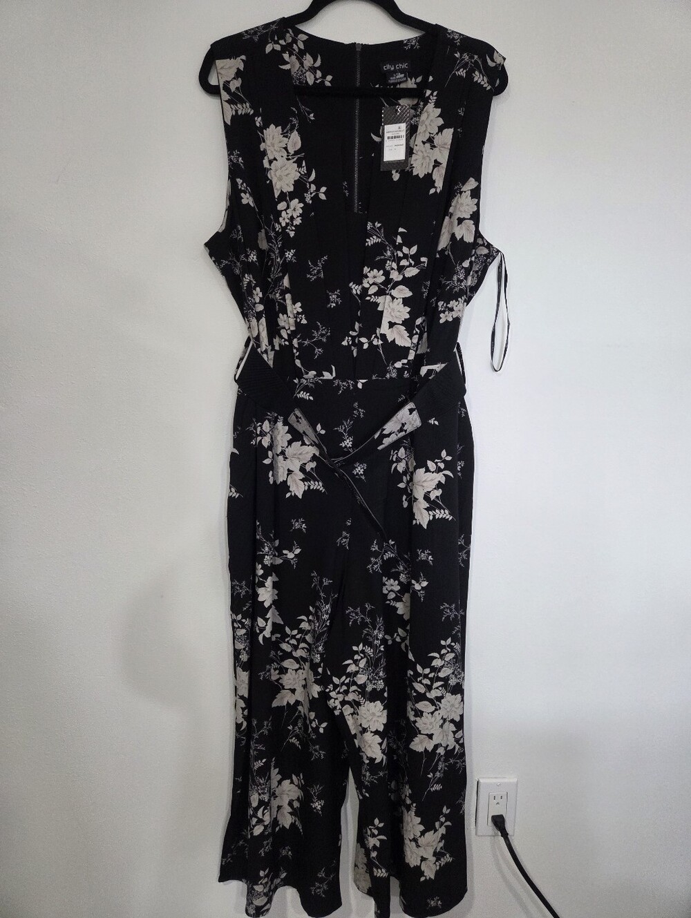 City Chic Black Floral Jumpsuit with Cream Bouquet Print
